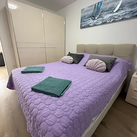 Assi Apartament *