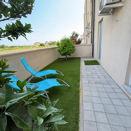 Apartament Assi *